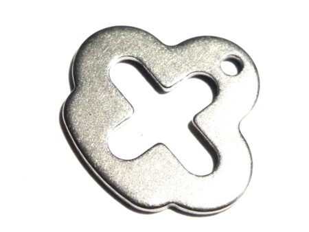 2x Cross in clover charm in stainless steel 18mm