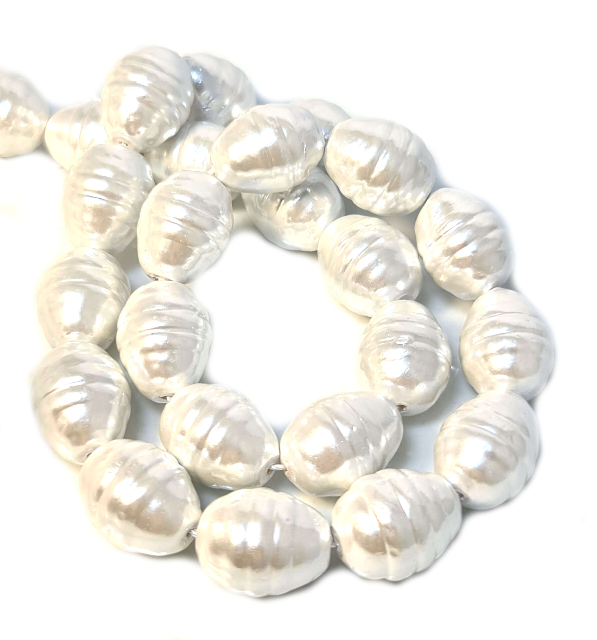 Shell pearl string, ringed baroque - cream, 13x16mm, 40cm - Image 2