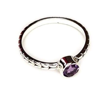 Amethyst ring in 925 silver, round, size 7