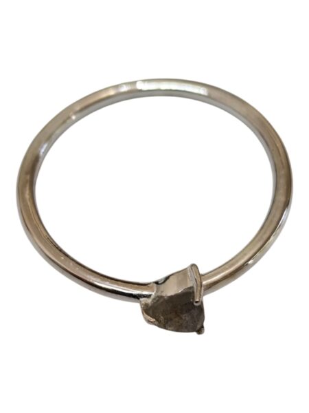 Labradorite ring in 925 silver, trillion, size 8