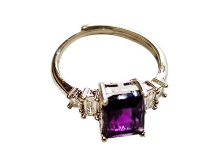 Dress Ring with square cut amethyst