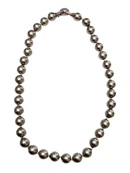Grey Knotted Shell pearl necklace, 10mm pearl, 43 cm