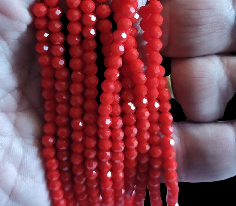 Glass bead string, faceted, rondelle, 3x4mm, Non Translucent Red, 40cm - Image 2
