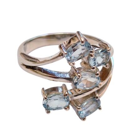Oval cut Blue Topaz cluster ring in 925 silver, size 8