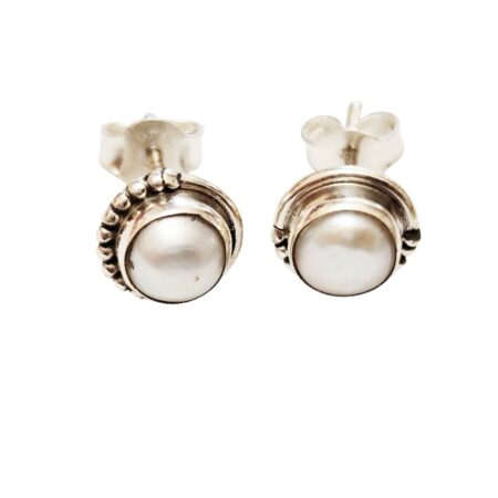 Freshwater pearl earring stud 7mm set in 925 silver