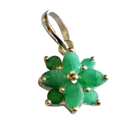 Emerald Floral pendant set in 925 silver, 20mm bail incl.
