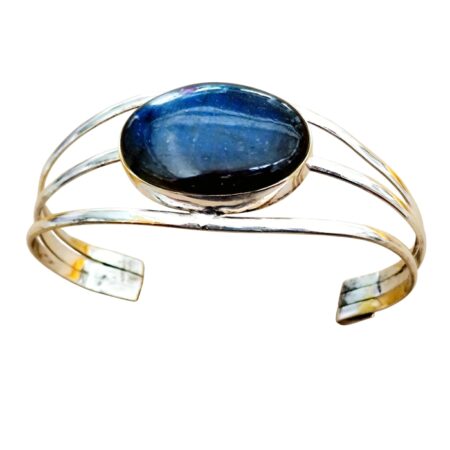 Labradorite oval cabochon Bangle, set in 925 silver