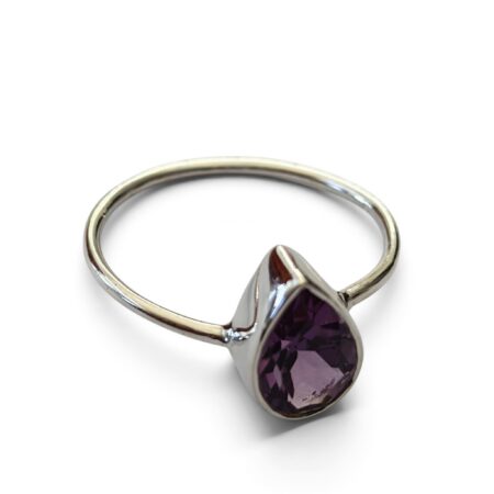 Amethyst Pear cut Solitaire ring in 925 silver, size 8