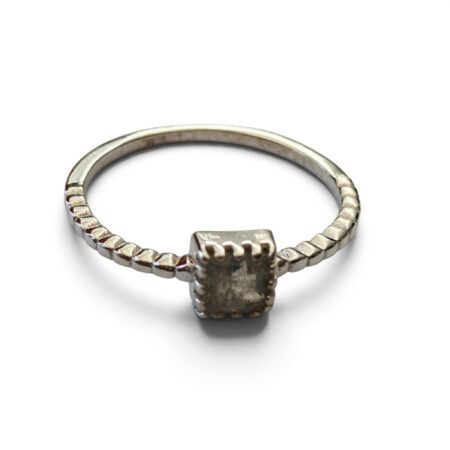 Labradorite ring in 925 silver, Princess cut, size 7