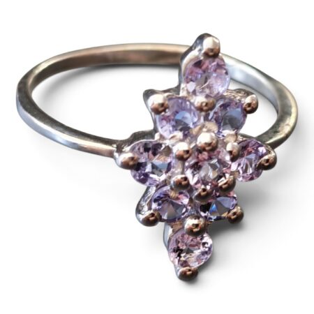 Tanzanite cluster ring in 925 silver, size 8