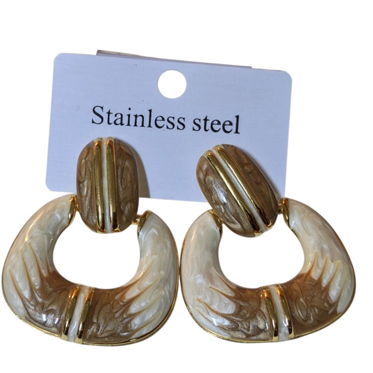 Vintage Door-Knocker Statement Earrings โ Gold-Tone Stainless Steel with Marbled Mocha Enamel (36mm)